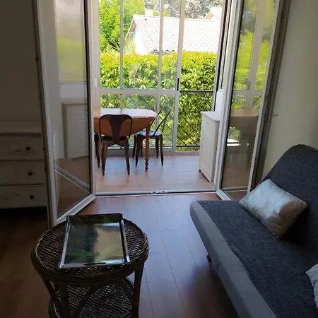 Διαμέρισμα Appartement Six Fours *